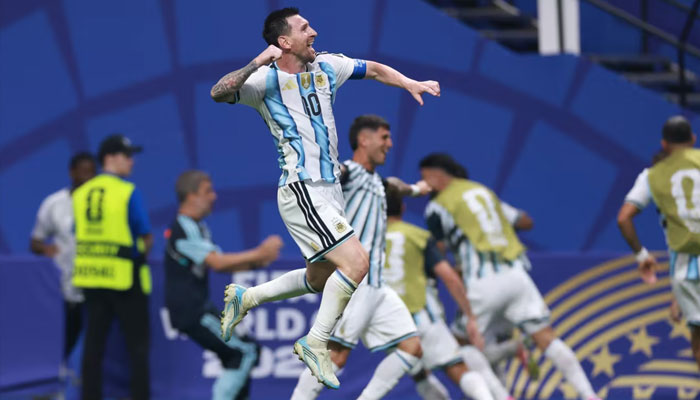 Argentina lội ngược dòng đánh bại Ai Cập đầy kịch tính